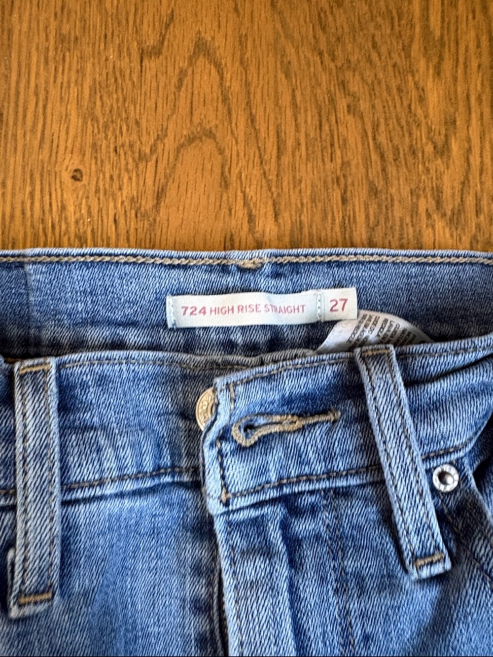 Levi’s women’s HIGH RISE STRAIGHT jeans size 27 - Picture 2 of 6